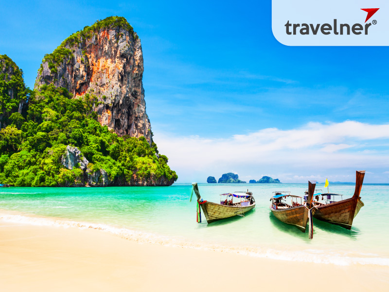 With natural beauty, Phuket has many attractions and entertainment activities.