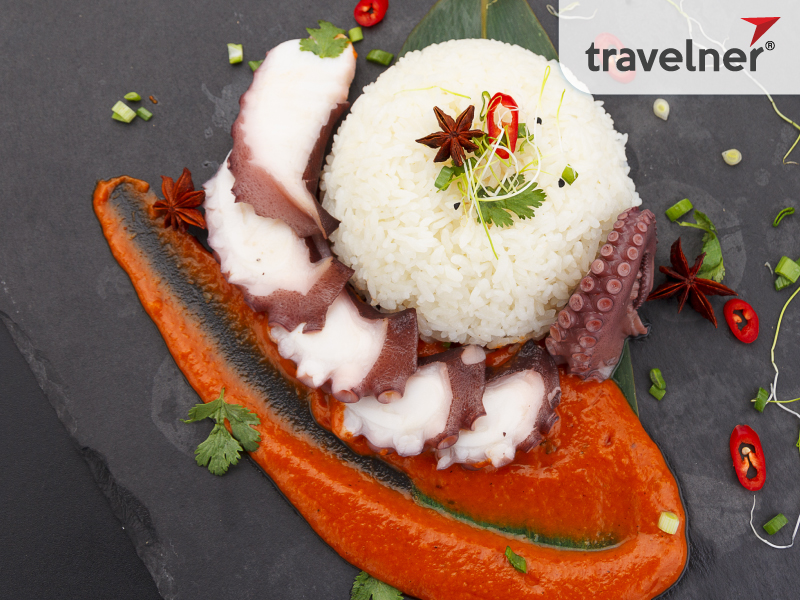 Curry-flavored octopus rice Curry-flavored octopus rice