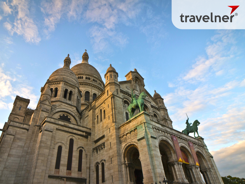 Montmartre Hill has many stunning landscapes, including the Basilica of Sacré-Coeur Montmartre Hill has many stunning landscapes, including the Basilica of Sacré-Coeur