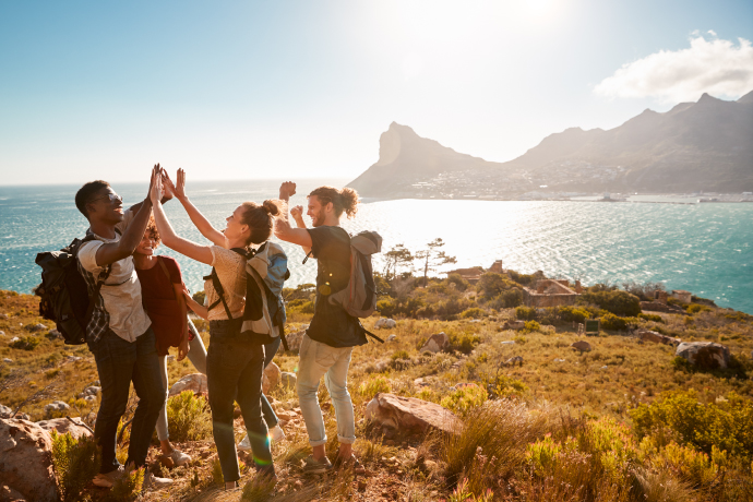 S cestovním pojištěním si můžete užít jeden výlet společně s přáteli With travel insurance, you can enjoy single trip together with friends