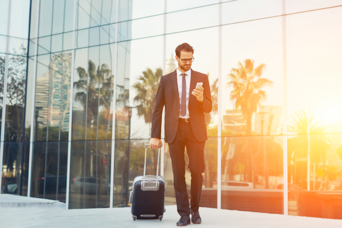 Experimente la tranquilidad con el seguro de viajes de negocios Experience Peace of Mind on business travel insurance