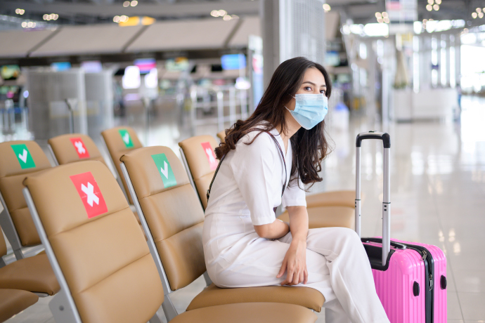 Cestovní pojištění pro případ nemoci kryje nepředvídanou nemoc do maximálních limitů plánu. Travel insurance for illness covers unforeseen illness up to the plan's maximum limits.