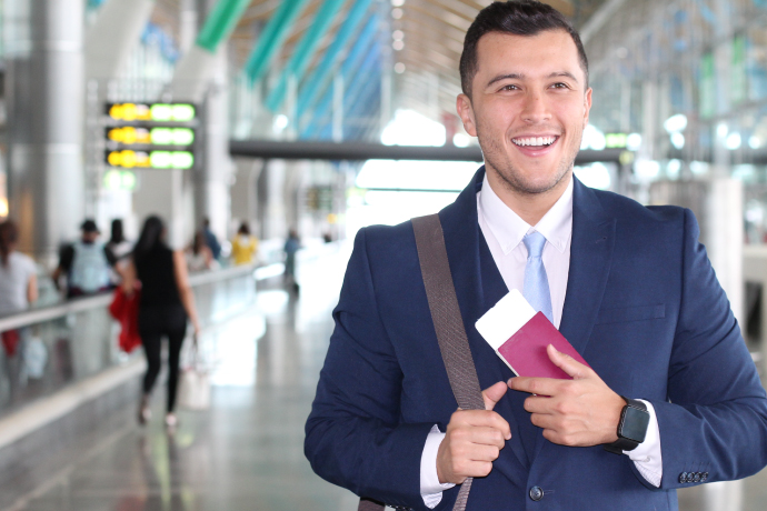 Exploremos el seguro de viaje y sus beneficios mientras trabajamos en el extranjero. Le’s explore travel insurance and its benefits while working abroad.