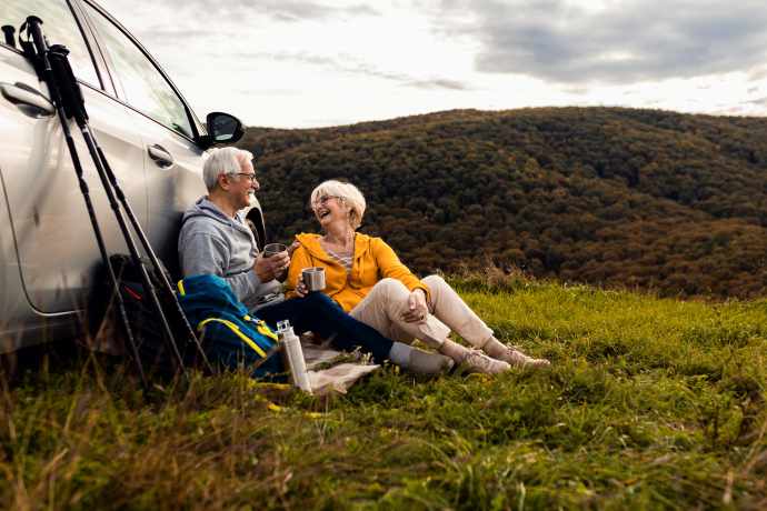 Cestovní zdravotní pojištění je pro seniory klíčové pro zajištění klidu při poznávání světa. Travel medical insurance is crucial for seniors to ensure peace of mind while exploring the world.