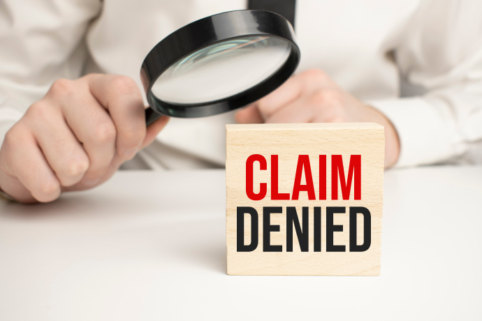 Někdy může být váš požadavek na reklamaci zamítnut. Sometimes, your claim request may be denied.