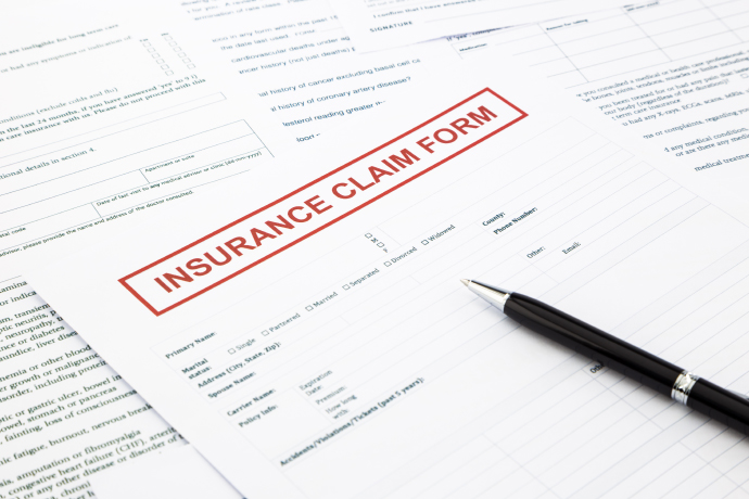 Zjistěte více o postupu při reklamaci, včetně toho, jak podat reklamaci, a jaké papírování je potřeba pro usnadnění procesu. Learn about the claims procedure, including how to file a claim, and what paperwork is needed to make the process easier.