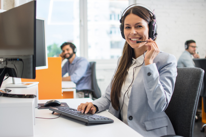 Cestovní pojištění zajišťuje okamžitou podporu, ať už v noci nebo na dovolené. Travelner's travel insurance ensures immediate support, whether it's during the night or on holidays.