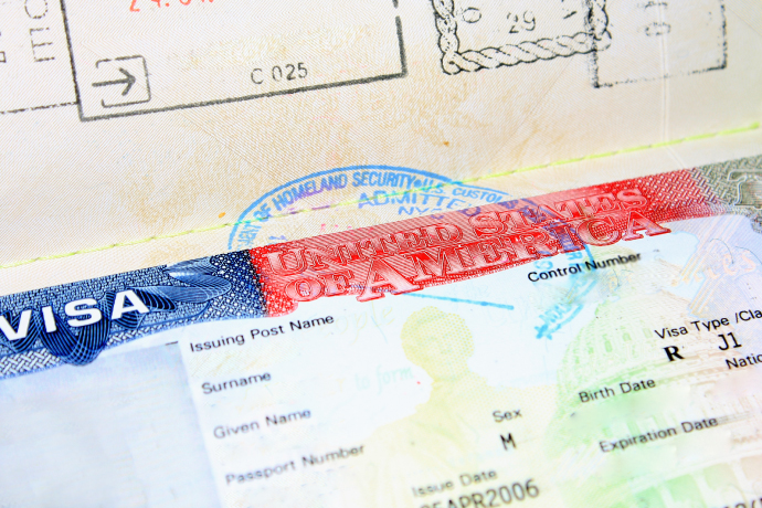 Travelner nabízí nejlepší cestovní pojištění pro víza J1, které vám zajistí hladkou a bezpečnou cestu. Travelner offers the best travel insurance for J1 visa ensuring you have a smooth and secure journey.